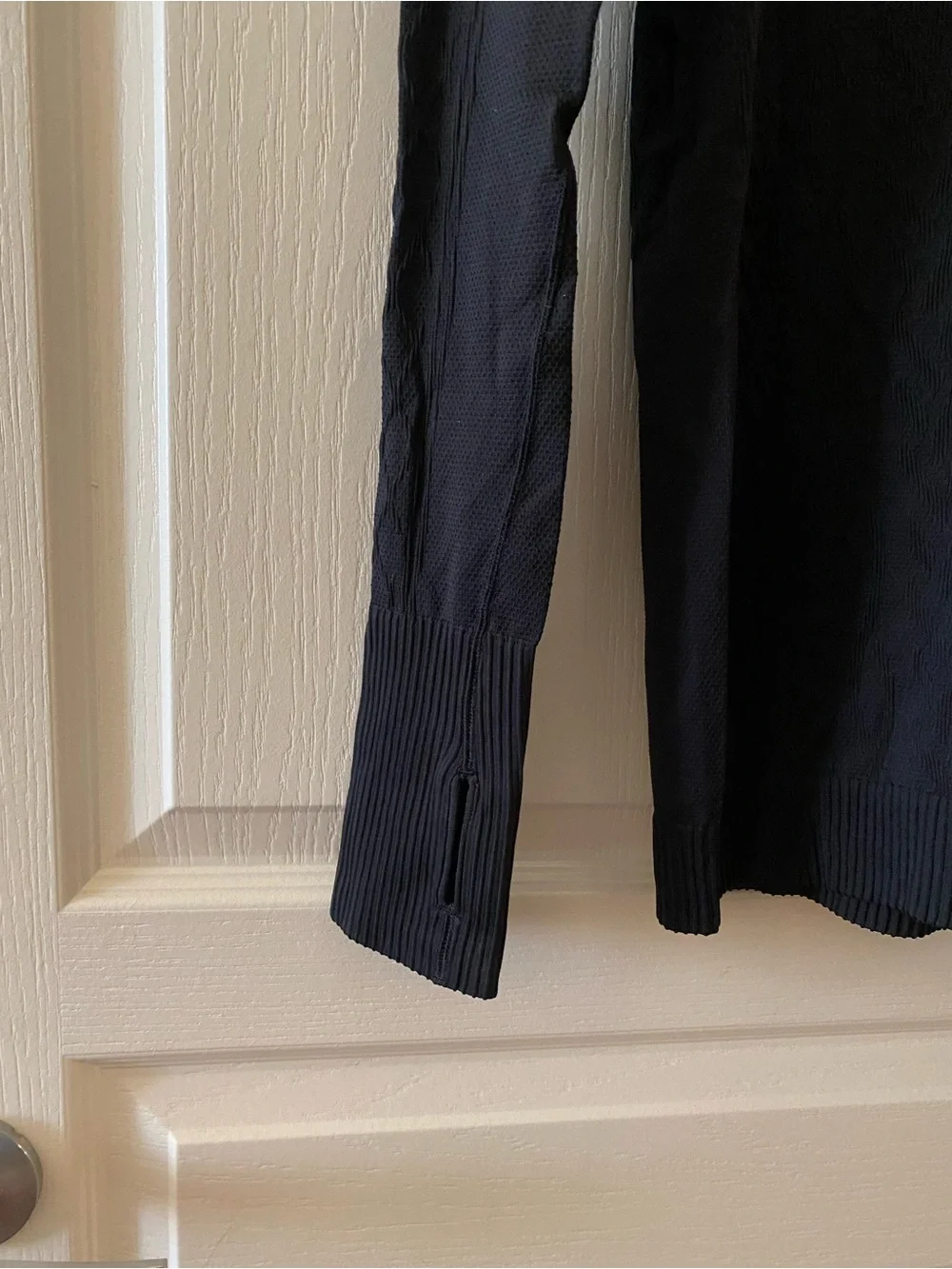 LULULEMON Rest Less Hoodie in Black (2nd release) - 4